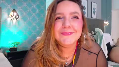 Snapshot of ambarroberts chatting on 07-01-26, 12:18 Ambar online show from 07-01-26, 12:18