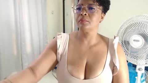  Amber Sofhia  online show from 02-06-25, 08:56