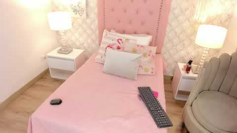 amber  ferrera online show from 02-17-26, 11:40