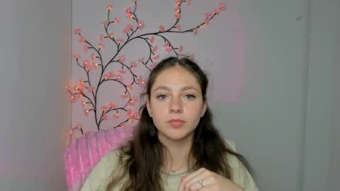 Snapshot of amber__r chatting on 06-17-26, 11:23 Amber online show from 06-17-26, 11:23