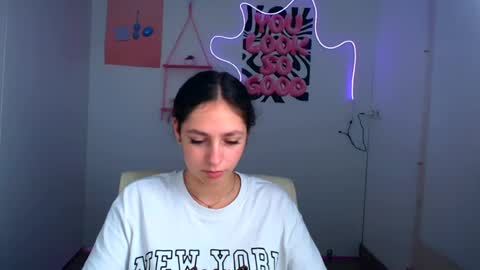 Snapshot of amber__r chatting on 07-01-26, 05:20 Amber online show from 07-01-26, 05:20