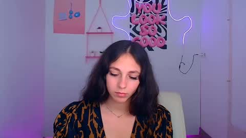 Snapshot of amber__r chatting on 07-20-26, 10:39 Amber online show from 07-20-26, 10:39