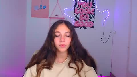 Snapshot of amber__r chatting on 07-28-26, 05:47 Amber online show from 07-28-26, 05:47