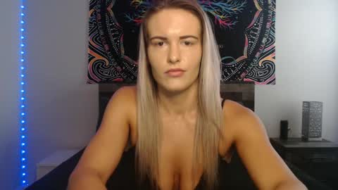 Amber online show from 10-06-25, 01:52