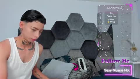 Amber  online show from 01-25-25, 02:25