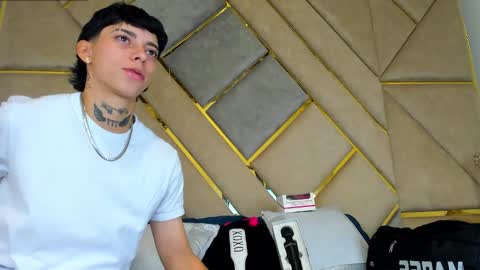 Amber  online show from 10-19-25, 05:24