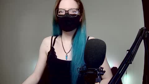 Amber non-nude model online show from 12-23-24, 10:33