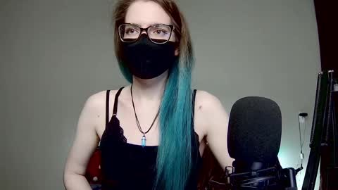 Amber non-nude model online show from 01-01-25, 12:21