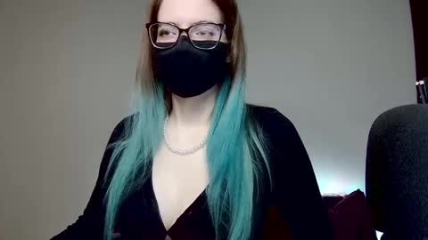 Amber non-nude model online show from 02-07-25, 12:20