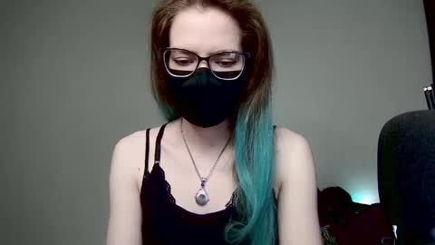 Amber non-nude model online show from 02-10-25, 12:52