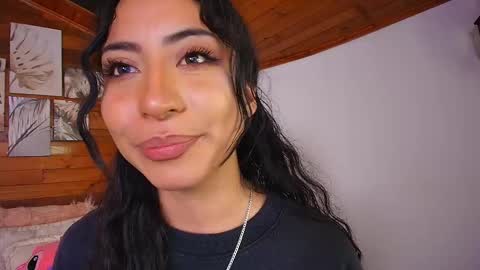 Snapshot of amber_curly chatting on 01-08-26, 09:17 amber_curly online show from 01-08-26, 09:17