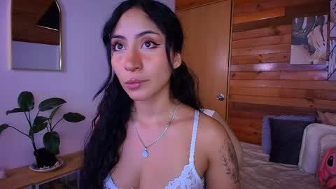 amber_curly online show from 04-22-26, 06:53