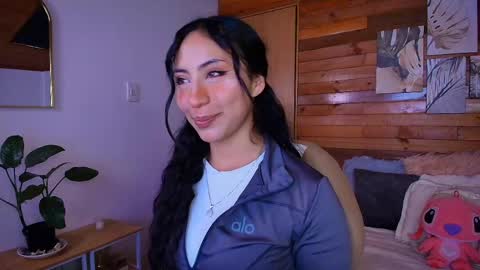 Snapshot of amber_curly chatting on 04-28-26, 07:08 amber_curly online show from 04-28-26, 07:08