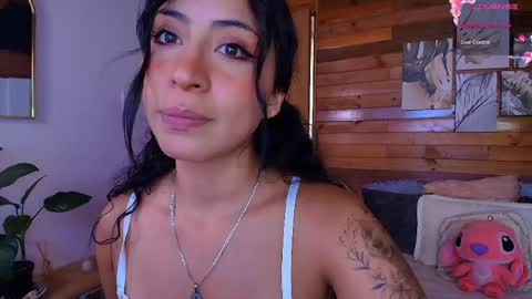 Snapshot of amber_curly chatting on 05-14-26, 07:31 amber_curly online show from 05-14-26, 07:31