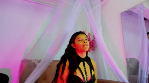 Snapshot of amber_edams chatting on 12-14-25, 12:32 Amber online show from 12-14-25, 12:32