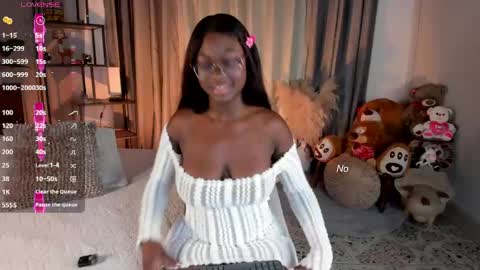 Snapshot of amber_maxwell chatting on 05-18-26, 09:20 Amber online show from 05-18-26, 09:20
