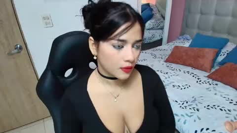amber_rivas19_ online show from 10-16-25, 03:07