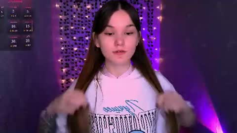 Snapshot of amber_rogersss chatting on 07-27-26, 06:09 Amber online show from 07-27-26, 06:09