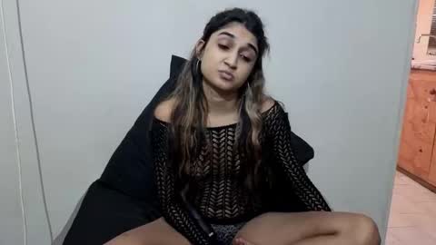 Amber online show from 05-25-26, 05:57