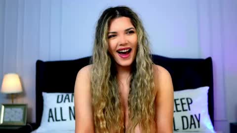 Snapshot of amberalena chatting on 05-08-26, 03:01 amberalena online show from 05-08-26, 03:01