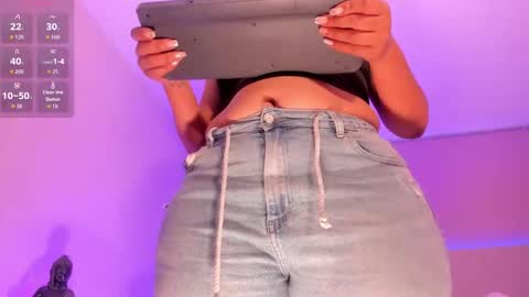 Snapshot of ambercollinns chatting on 09-16-25, 10:27 Amber Collins online show from 09-16-25, 10:27