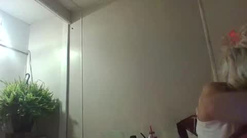 Snapshot of amberdesmond722 chatting on 11-01-25, 08:49 Kaligirll online show from 11-01-25, 08:49