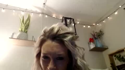 Snapshot of amberdesmond722 chatting on 02-01-26, 11:09 Kaligirll online show from 02-01-26, 11:09