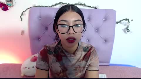 Snapshot of amberjeong chatting on 01-17-25, 01:15 Amber Jeong online show from 01-17-25, 01:15