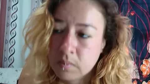 Snapshot of amberlissi chatting on 12-21-25, 04:47 LISSY online show from 12-21-25, 04:47