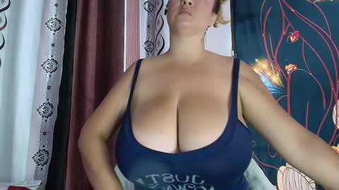 Snapshot of amberlissi chatting on 04-01-26, 02:47 LISSY online show from 04-01-26, 02:47