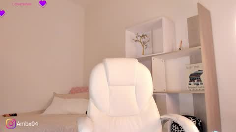 Amber online show from 10-14-25, 05:58