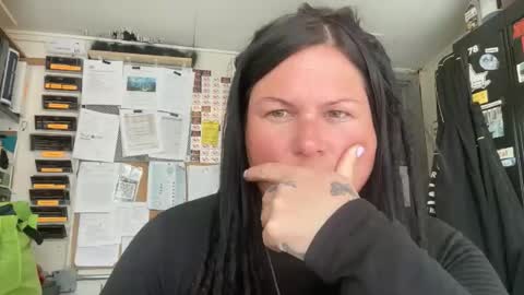 ambermoss7 online show from 04-23-26, 05:59