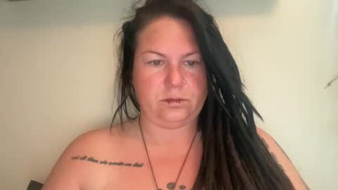 Snapshot of ambermoss7 chatting on 05-08-26, 04:01 ambermoss7 online show from 05-08-26, 04:01