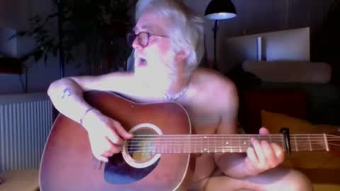 Snapshot of amberr11 chatting on 02-09-26, 11:53 Amberr11 online show from 02-09-26, 11:53