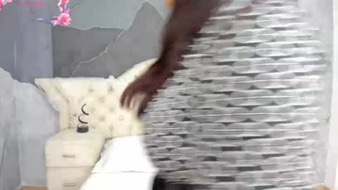 Snapshot of amberrgrey_ chatting on 10-14-25, 05:25 Amber Grey online show from 10-14-25, 05:25