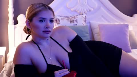 Amberseyes online show from 12-09-24, 08:33