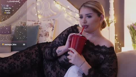 Amberseyes online show from 01-17-25, 07:08