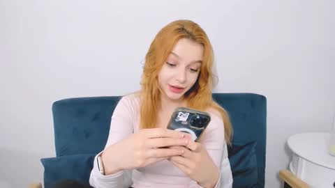 Snapshot of amberstudent chatting on 12-14-25, 06:41 Amber online show from 12-14-25, 06:41