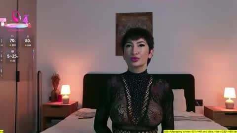 Snapshot of ambervendetta chatting on 05-17-26, 04:32 Amber online show from 05-17-26, 04:32
