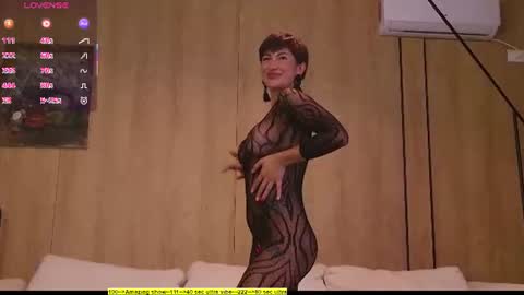 Snapshot of ambervendetta chatting on 07-10-26, 05:04 Amber online show from 07-10-26, 05:04