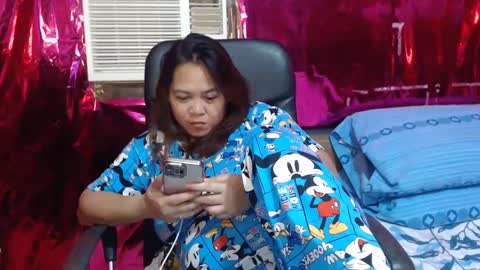 Marie online show from 01-05-25, 06:24