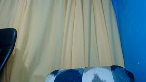 Snapshot of ambisyosa_moore chatting on 07-19-26, 04:54 Marie online show from 07-19-26, 04:54