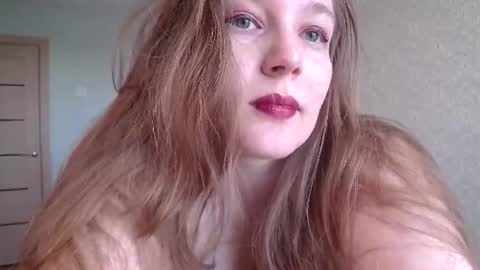 Snapshot of ambrosia_nectar chatting on 07-03-26, 12:11 25 WEEK Princess Linnea online show from 07-03-26, 12:11