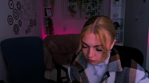 Snapshot of amelaya chatting on 05-12-26, 09:39 amelaya online show from 05-12-26, 09:39
