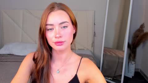 Snapshot of ameli_povilainn chatting on 09-25-25, 10:52 Ameli online show from 09-25-25, 10:52