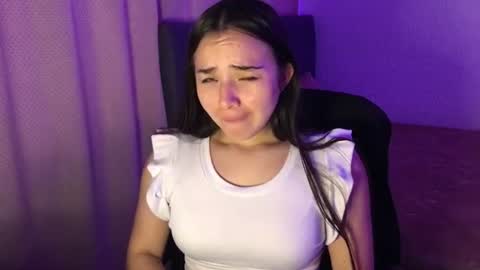 Amelia online show from 06-14-26, 04:09