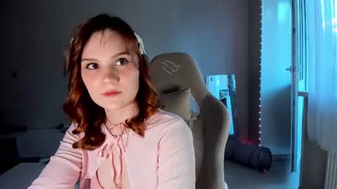 Amelia online show from 06-11-26, 01:27