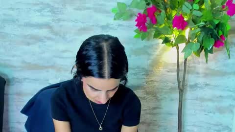  AMELIA.  online show from 11-28-25, 12:13