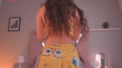 Snapshot of amelia_saenz_ chatting on 02-12-26, 11:27 Amelia online show from 02-12-26, 11:27