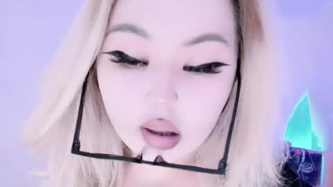 Snapshot of amelia_sunlight chatting on 12-14-24, 12:33 Amelia online show from 12-14-24, 12:33